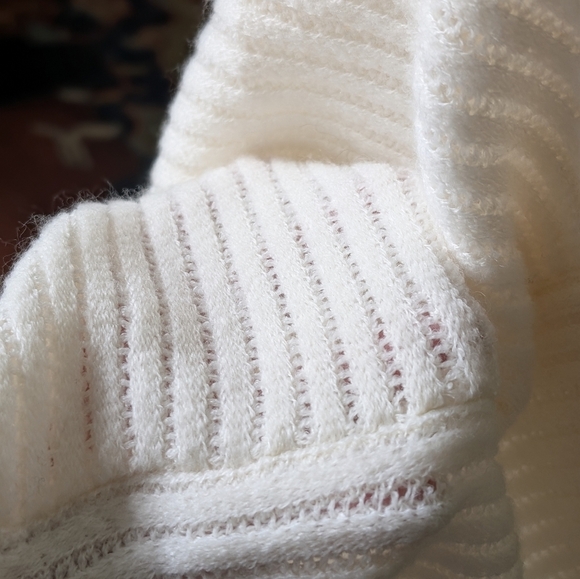 Time & Tru Women's Size L/XL Cream Knit Sweater Poncho - Picture 8 of 9